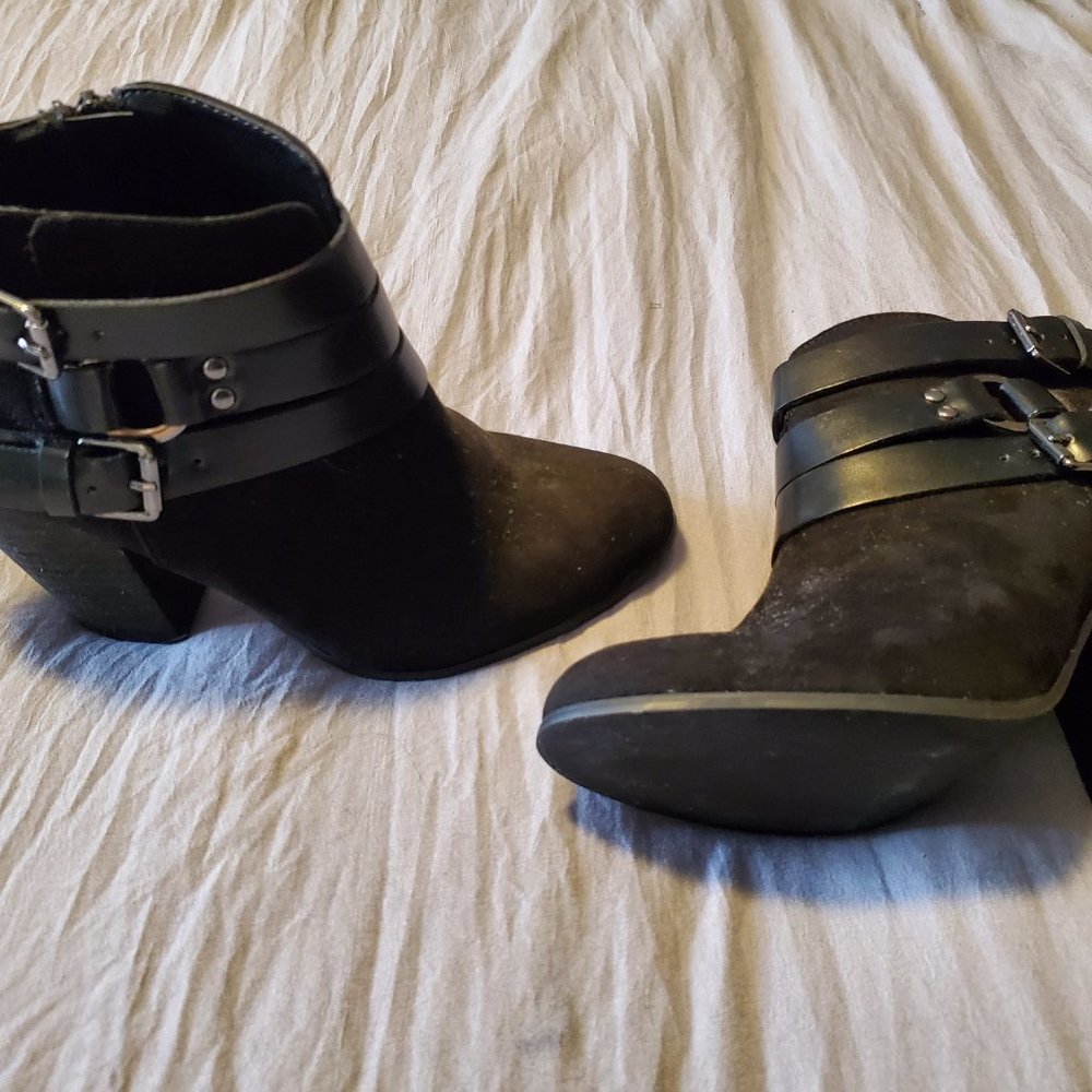 Carlos booties